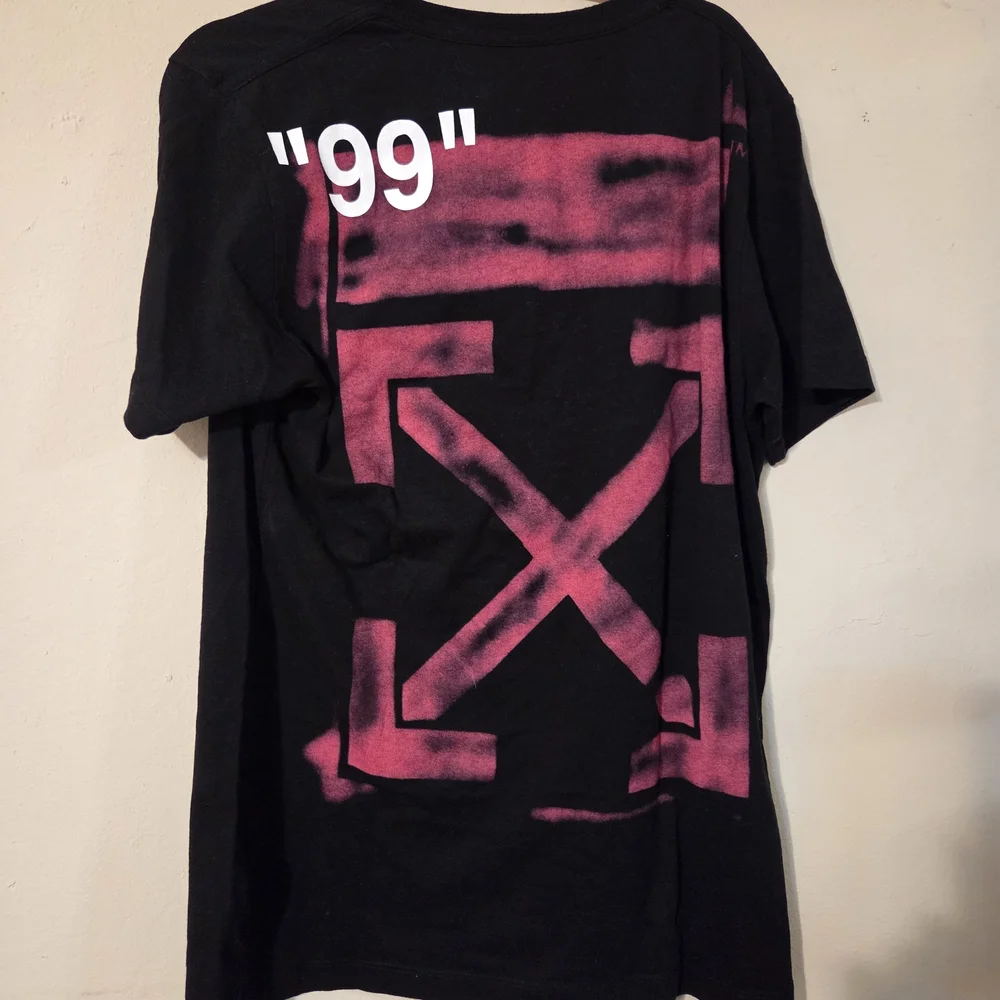 Off-White Black Graphic Tee Authentic - Picture 2 of 2